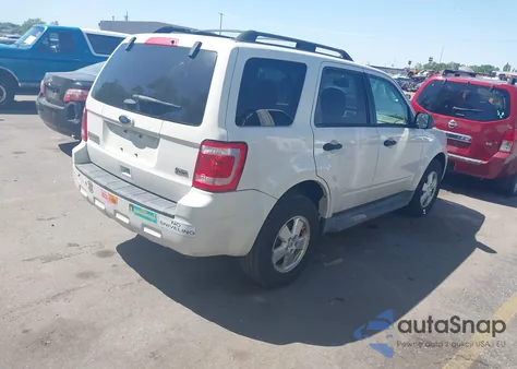 2012 Ford Escape Xlt z USA, uszkodzony, nr VIN 1FMCU0DG9CKA35875